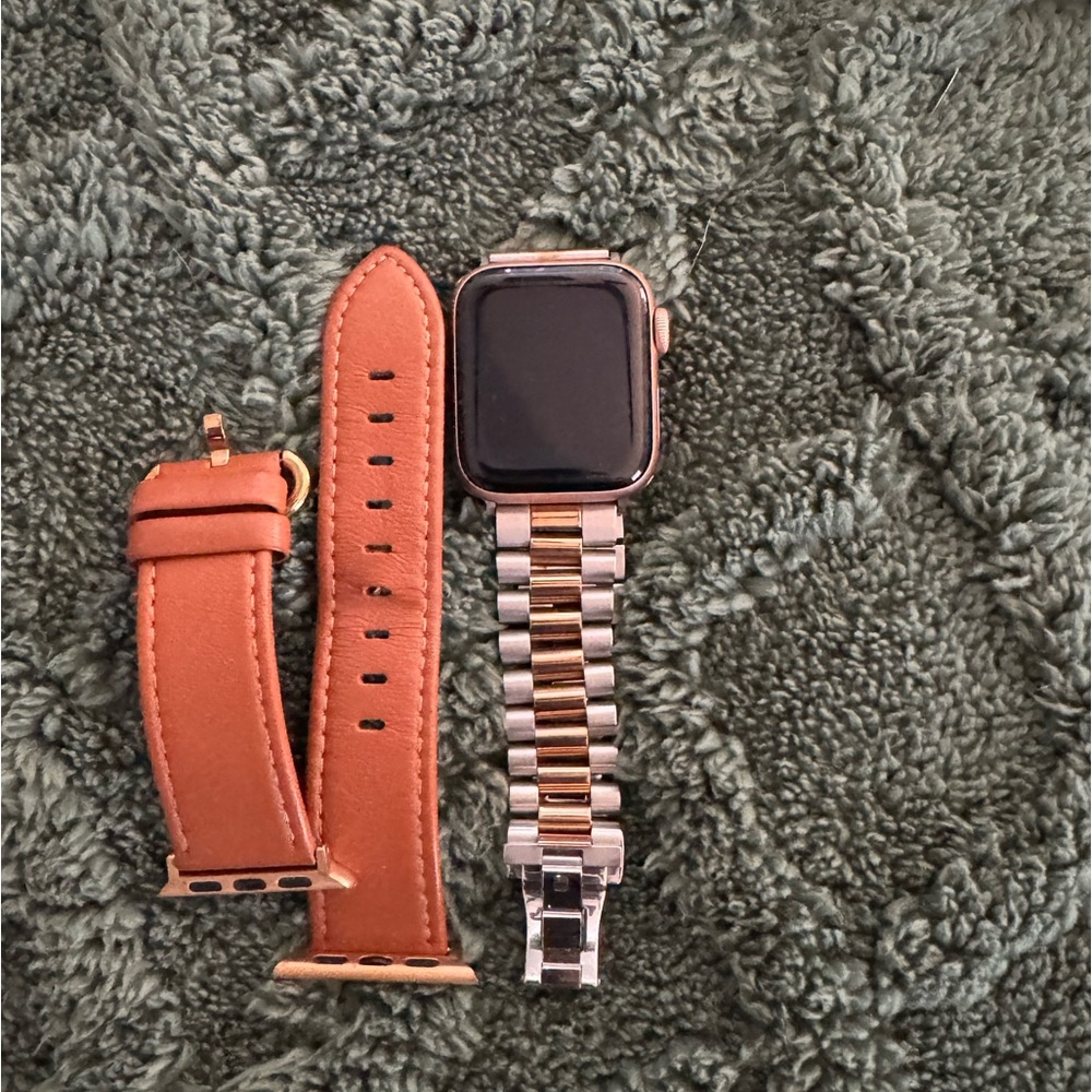 Apple Watch SE - Rose Gold - 40 MM